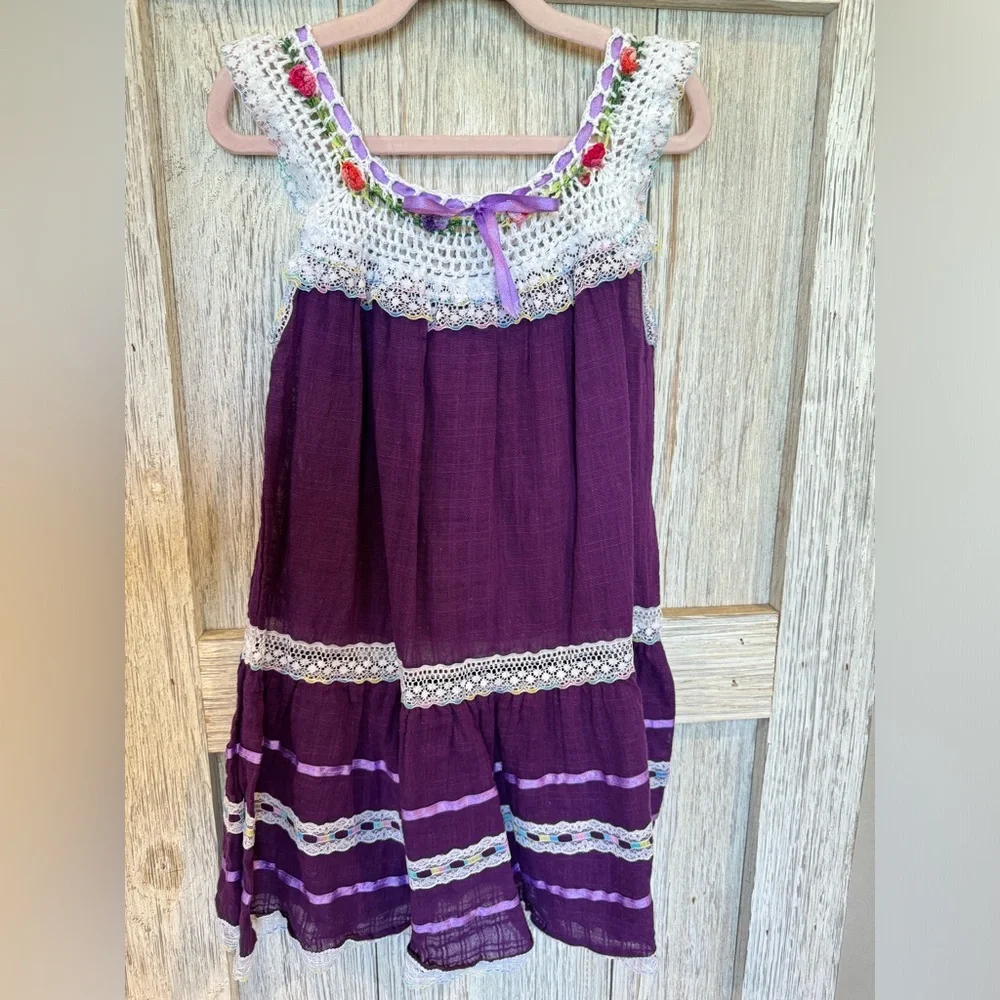 Little girls sundress.   Size 6. Runs small fits like 4/5. Worn once